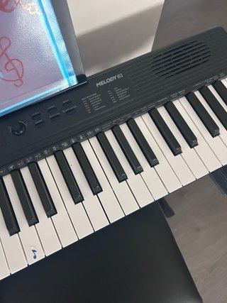 Teclado Piano Alesis con Sillón y Cascos