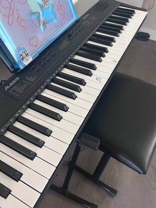 Teclado Piano Alesis con Sillón y Cascos