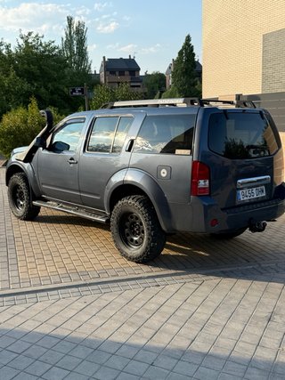 Nissan Pathfinder 2005