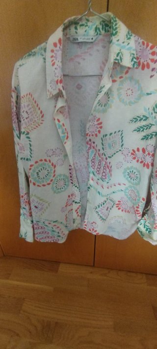 Camisola Zara talla S estampada