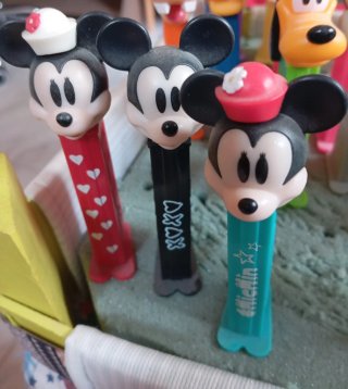 Dispensadores caramelos Pez