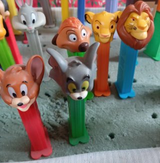 Dispensadores caramelos Pez