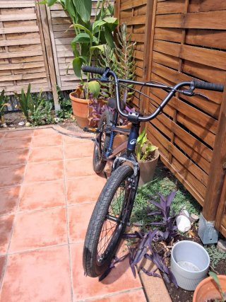 Bicicleta BMX B'Twin Wipe 500 20''