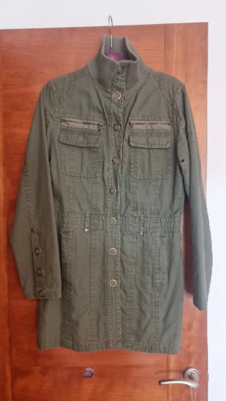 Parka larga Love Ther verde militar Talla M