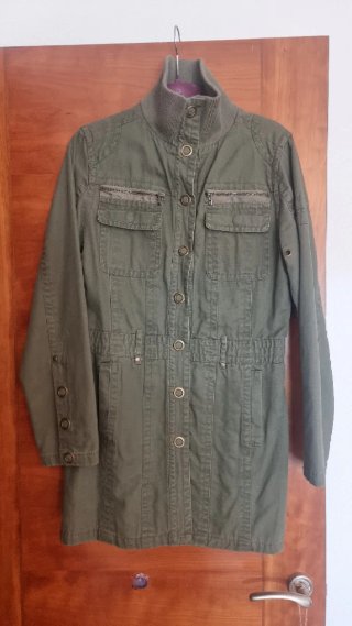 Parka larga Love Ther verde militar Talla M
