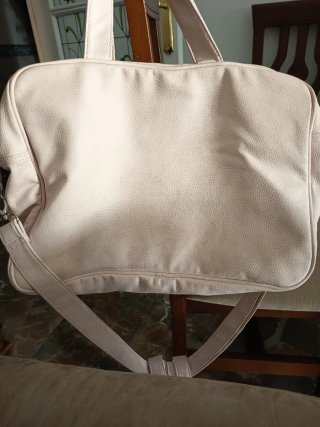 Bolso o macuto de bebé rosa