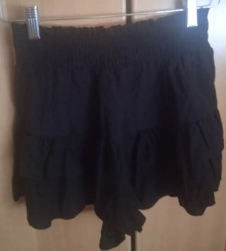 Conjunto; Falda-pantalón negra T.38 + camiseta ver
