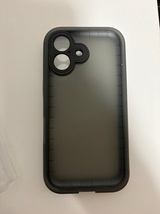 Funda Protectora iPhone 16 Robusta