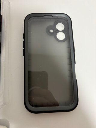 Funda Protectora iPhone 16 Robusta