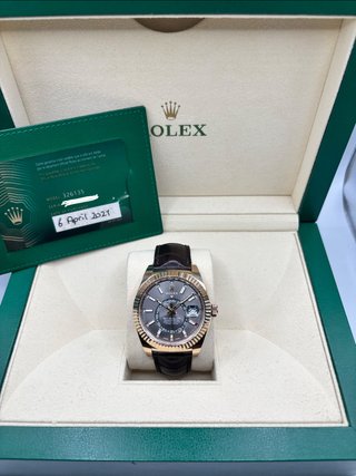 Rolex Sky-Dweller Rodhium O/R. REF: 326135 04/2021