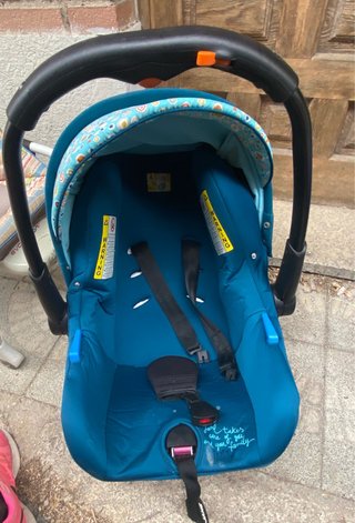 Silla de coche para bebé color azul