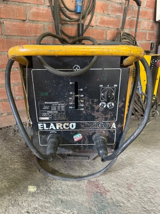 Máquina Soldar Elarco 260A Profesional