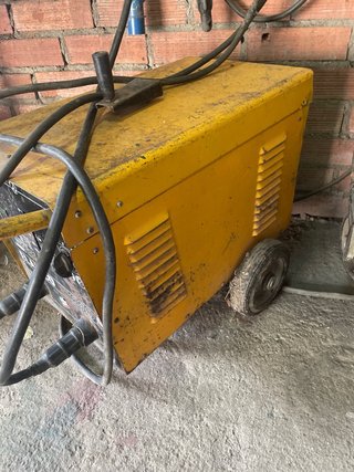 Máquina Soldar Elarco 260A Profesional