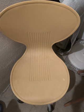Silla de escritorio giratoria amarilla