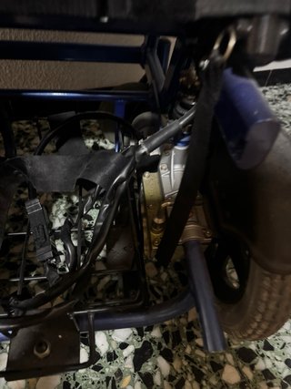Silla de ruedas eléctrica sin batería