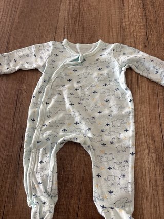 Lote 4 pijamas bebé 1 mes