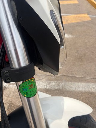 Macbor Shifter 125 MC1 Blanca y Roja