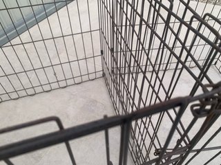 Reja metálica plegable para mascotas