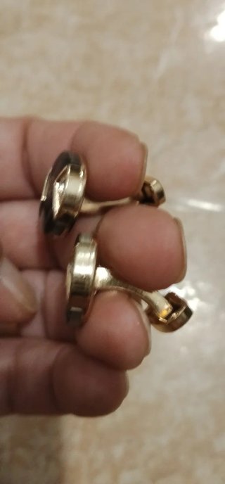 Botones Dior Negros y Dorados