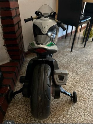 Mini moto batería Injusa Aprilia