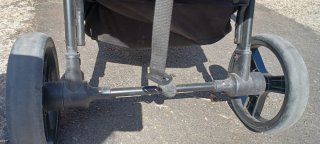 Carrito de bebé rosa