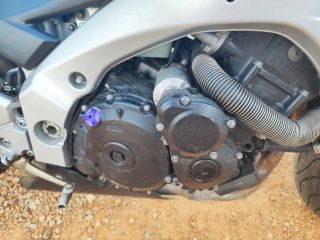 Suzuki GSR 600 Naked Gris