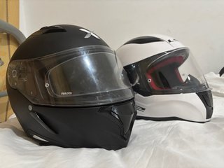 Cascos Moto Integrales Negro y Blanco