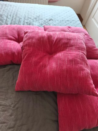 4 Cojines Chenilla Fucsia