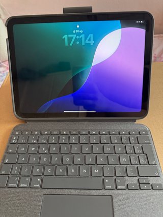 Funda Teclado Logitech Combo Touch iPad 10 Gen A16