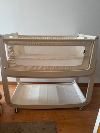 Minicuna para bebé color beige madera con colchón
