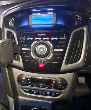 Radio y pantalla Ford Focus mk3 2012