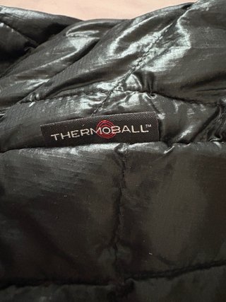 Chaqueta The North Face Thermoball Negra