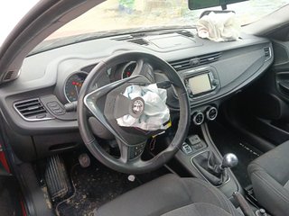 Alfa Romeo Giulietta (2016-->) Base 1.4 TURBO 120