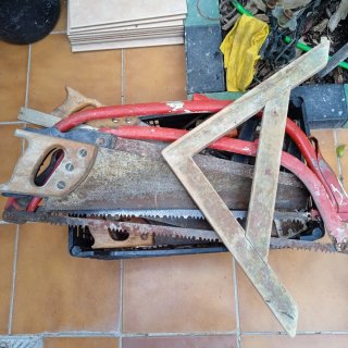 Lote de herramientas manuales