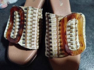Sandalias Refresh Beige y Marrón Talla 38 muy poco