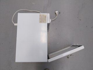 MICROONDAS BLANCO METÁLICO 1200W