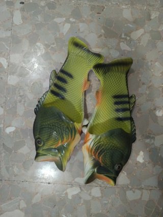Chanclas Pez Goma Divertidas. Talla 44/45