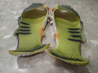 Chanclas Pez Goma Divertidas. Talla 44/45