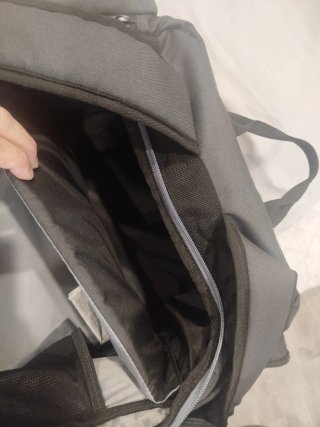 Mochila de gimnasio negra y gris