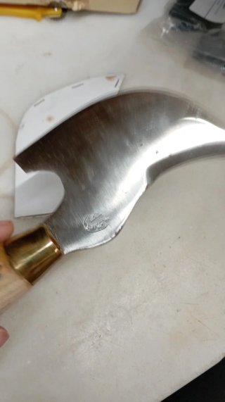 Cuchillo para cortar cuero