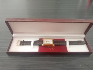 Reloj Sukhoi Colección Pilotos Dorado Marrón