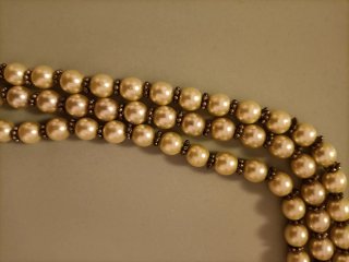 Collana perle vintage con fiore