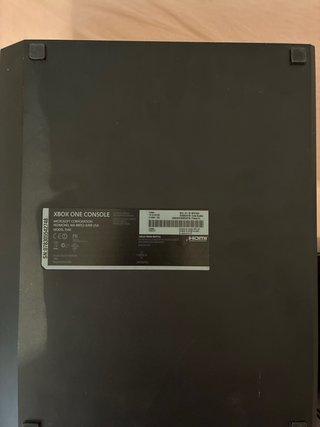 Consola Xbox One + 4 Juegos + Mando