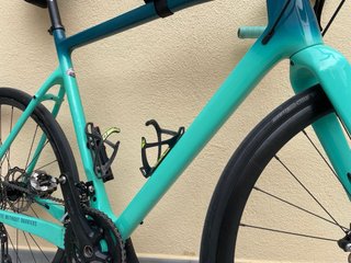 2 Bicis en 1: Megamo West 15 + Joc extra de rodes