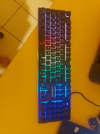 Tastiera Gaming Ezonteq Nera e Multicolor