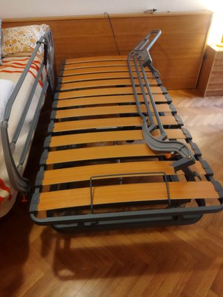 Cama Geriátrica Eléctrica Articulada