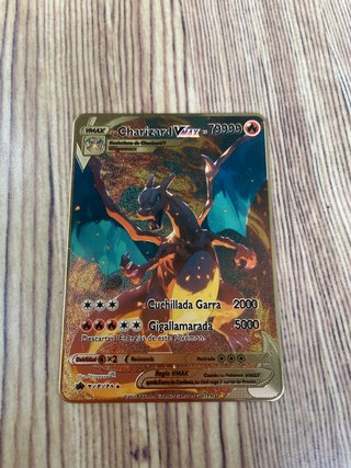Carta Pokémon Charizard VMAX 79999