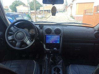 Jeep Cherokee 2003