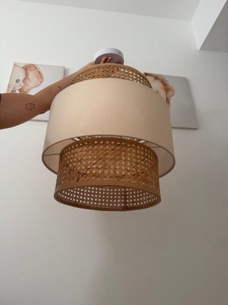 Lámpara de techo de ratán y tela