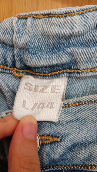 Pantalones vaqueros push up ajustados
